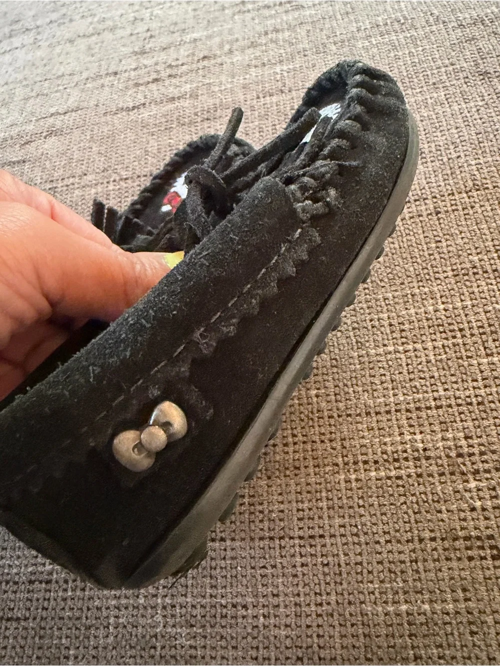 Minnetonka Hello Kitty Toddler Girls Moccasins Sz 7